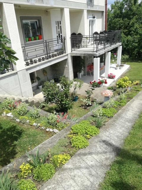 Apartman Bilja Vrnjačka Banja Kültér fotó